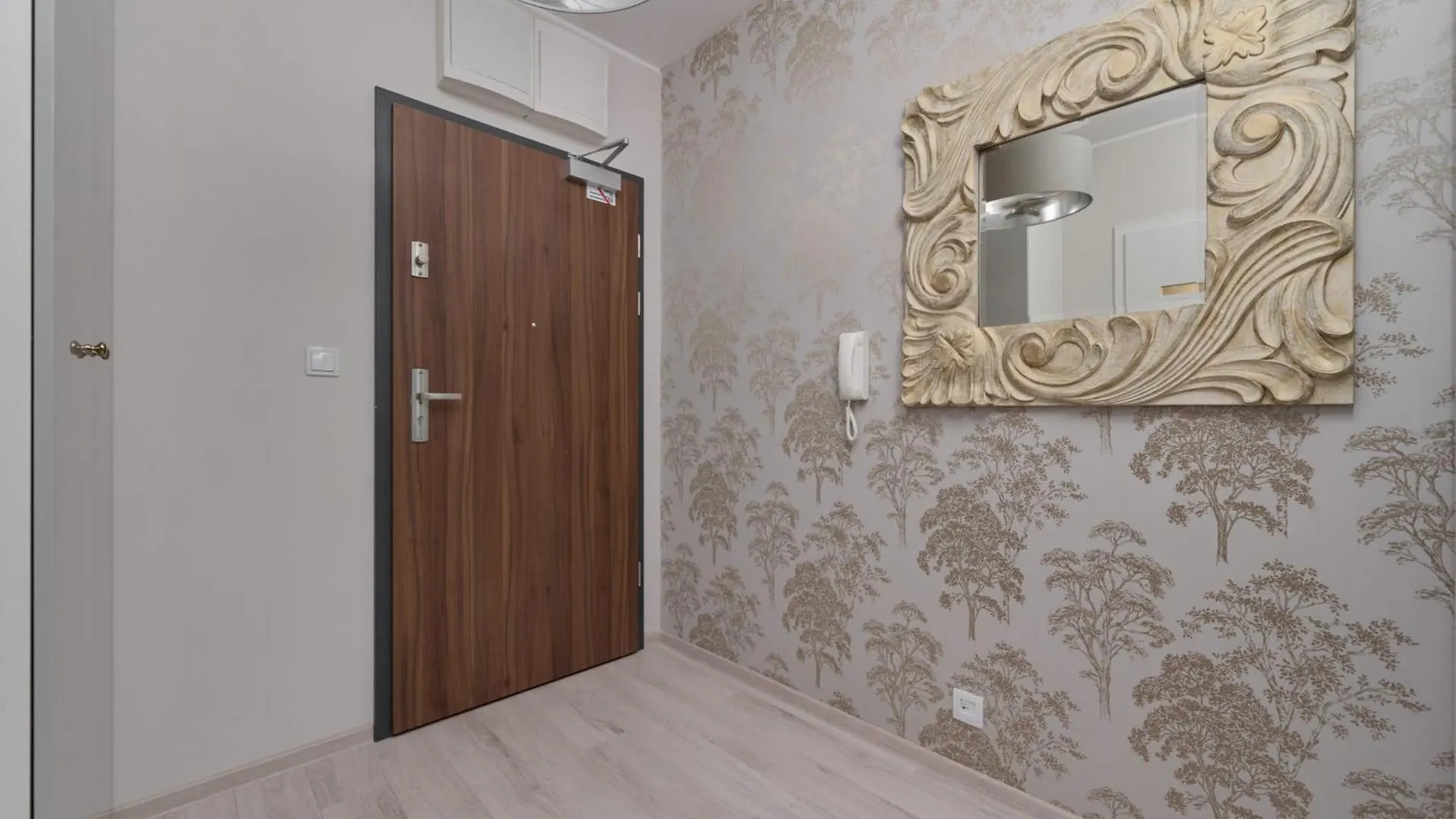 Luxurious Apartments With Balcony & Parking Gwiazdzista Wroclaw By Noclegi Renters Poland