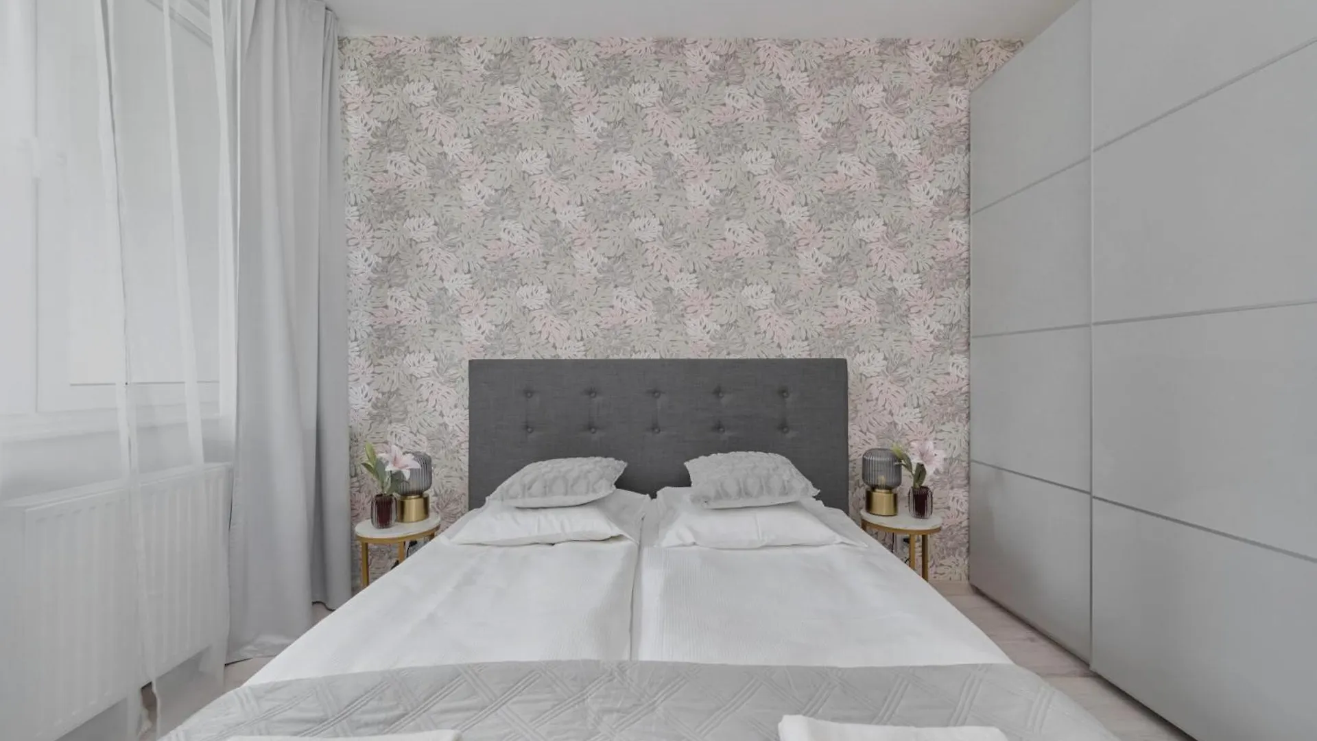 Luxurious Apartments With Balcony & Parking Gwiazdzista Wroclaw By Noclegi Renters